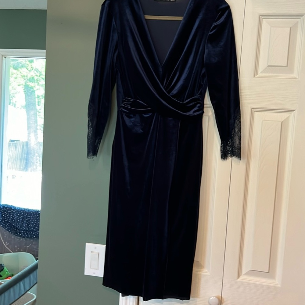 Women’s dress   Zara blue velvet with lace on sleeves stretch